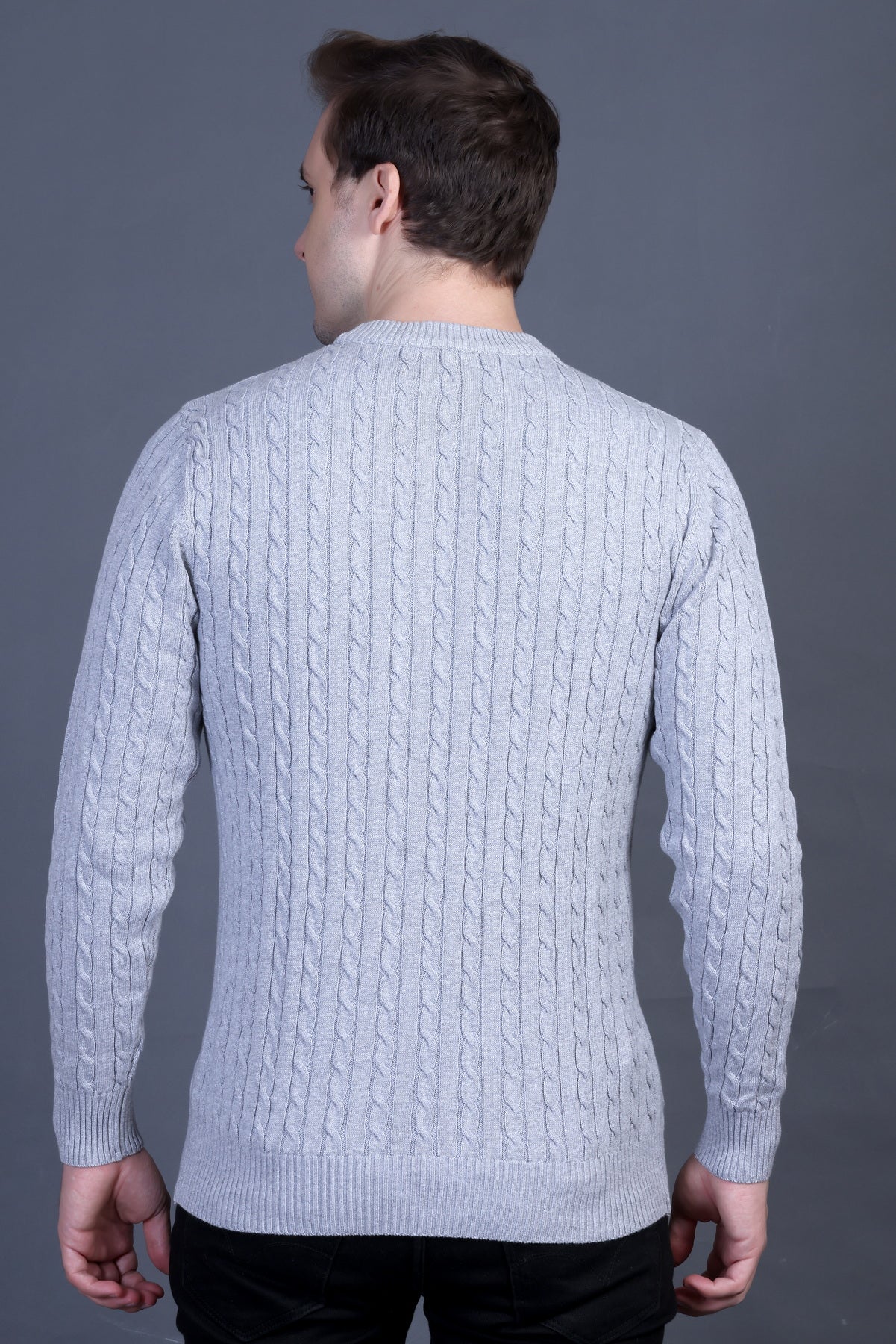 Men Solid Round Neck Grey Sweater