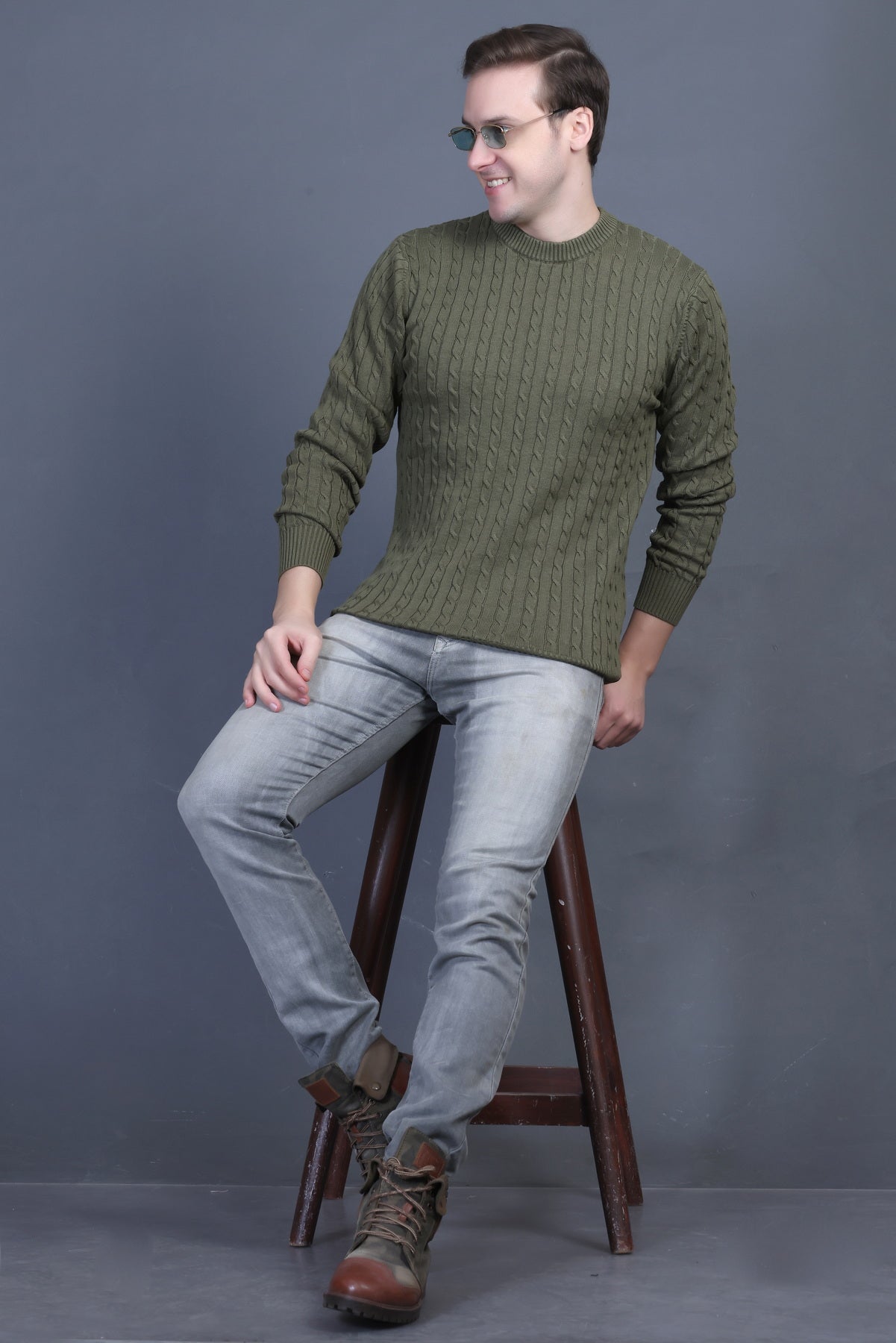Men Solid Round Neck Olive Sweater