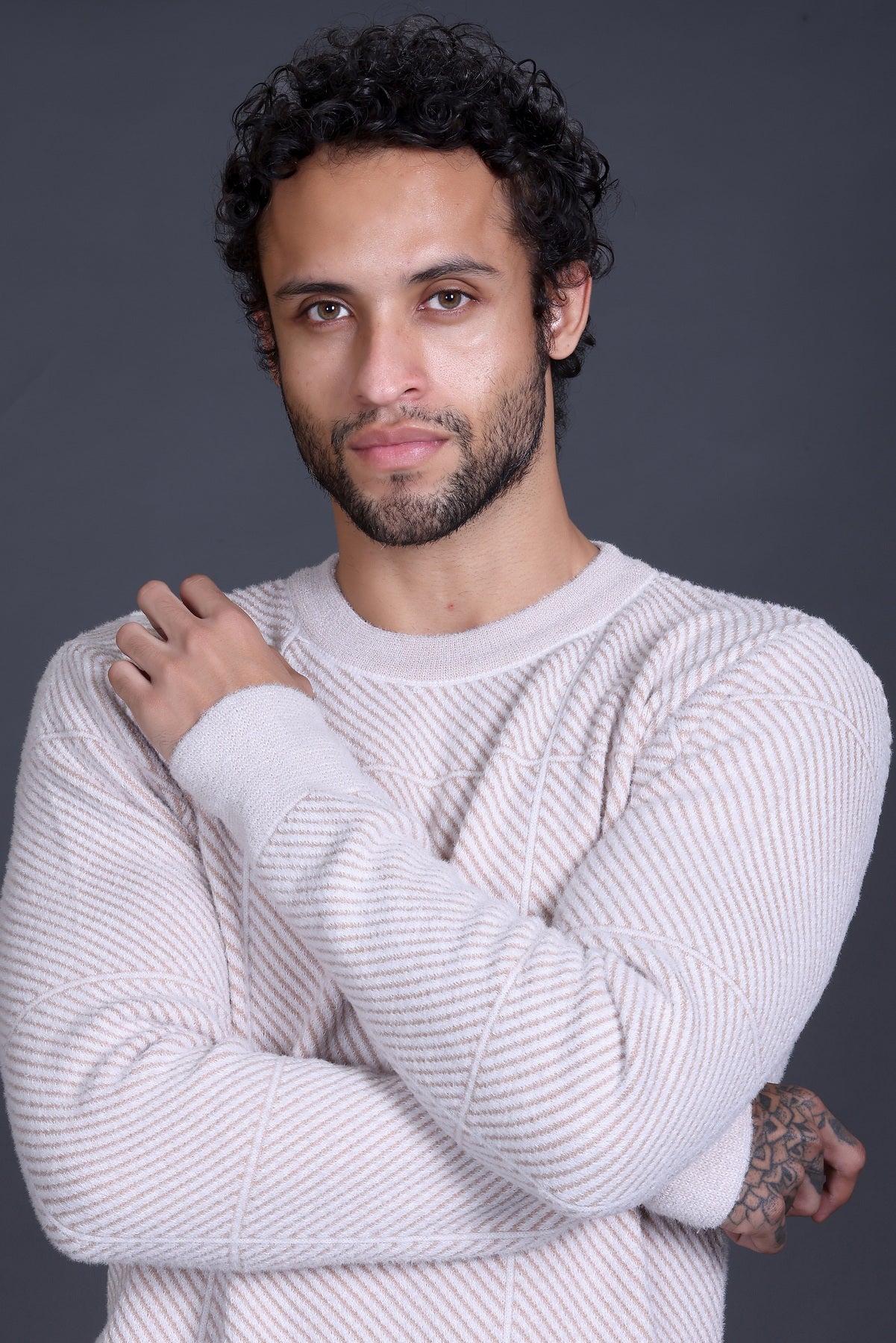 Men's Sweaters Winter wear Branded Round Neck Full Sleeve Woolen Knitted Pullover White