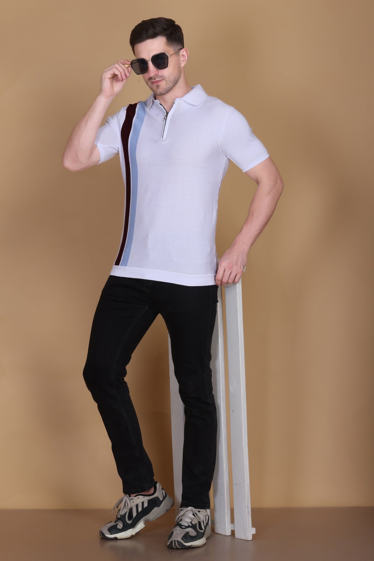 Men’s White Knit Polo T-Shirt with Contrast Zip & Side Stripes