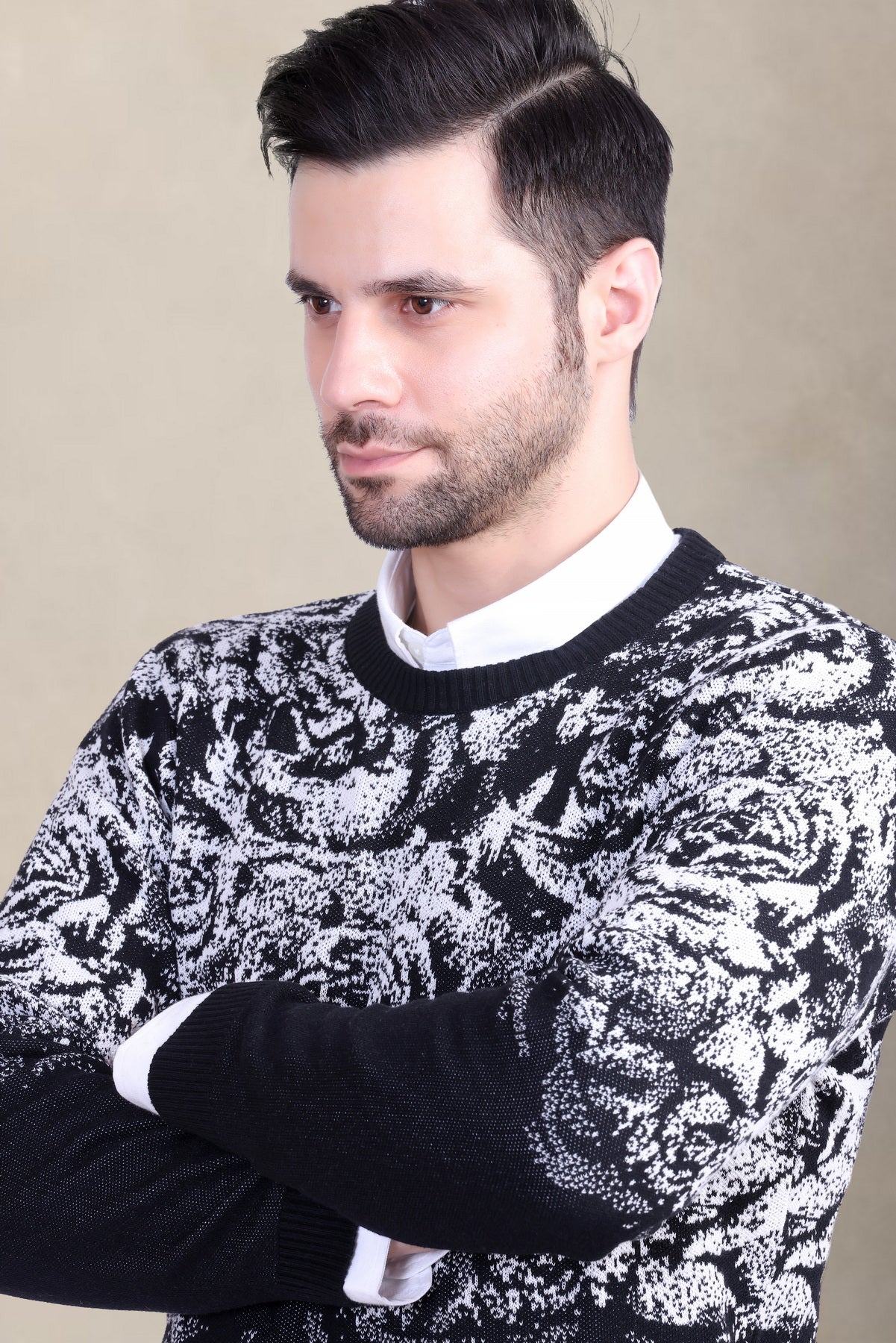 Black & White Rose Jacquard Men’s Sweater