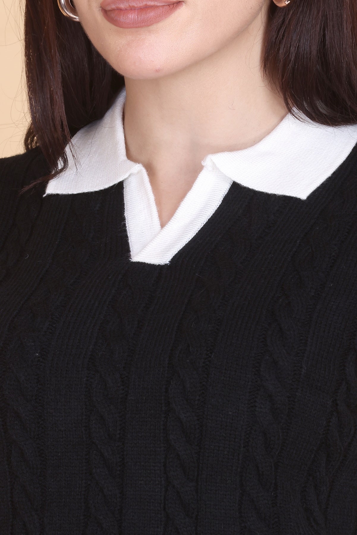 women’s black sleeveless cable knit crop sweater